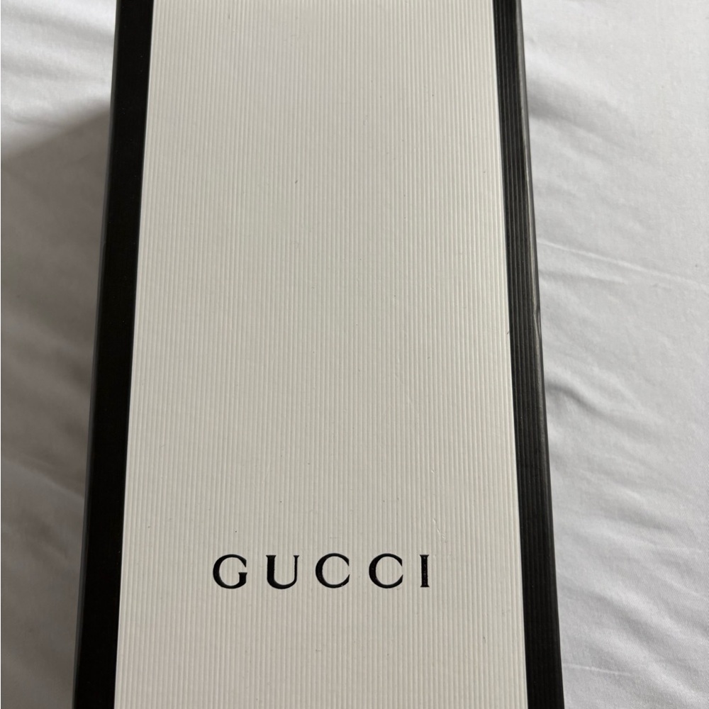 Gucci Black Belt with Gold Double G Buckle - Picture 3 of 5